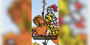 Antes de tudo, o Cavaleiro de Paus no Tarot é a carta da ação corajosa, do impulso aventureiro e da vontade de conquistar. Representa alguém (ou uma fase) onde tudo acontece com intensidade, velocidade e paixão. Ele é o guerreiro do elemento fogo, pronto pra explorar o novo sem medo.
